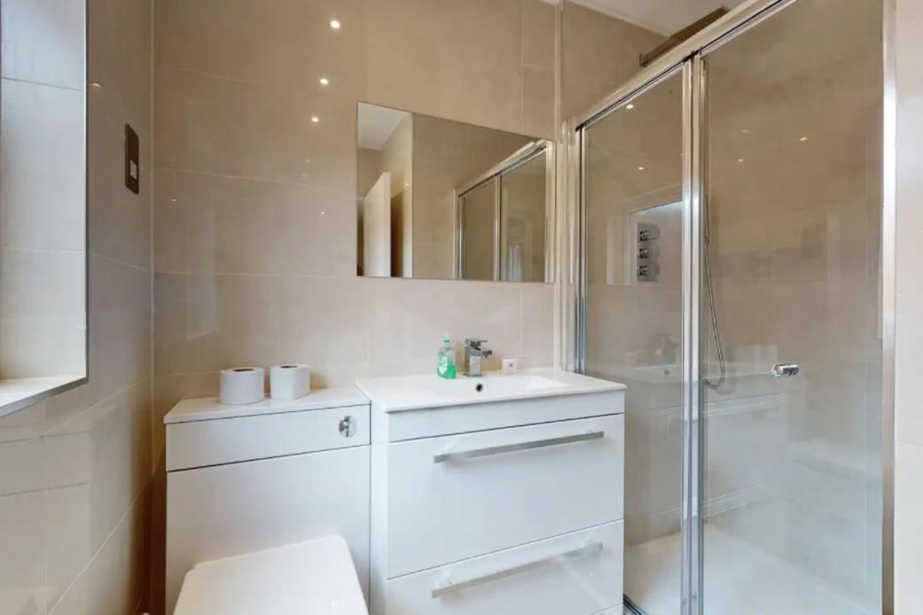 Апартаменти Amazing 2Bed Flat 10Min To Wimbledon Tennis Courts Лондон Екстер'єр фото